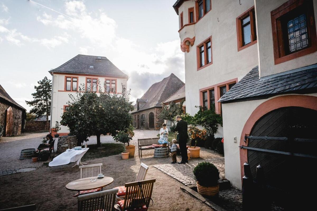 Schloss Schoenborn ไกเซนไฮม์ ภายนอก รูปภาพ